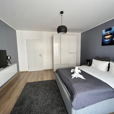 Qualis Apartament Brassó Kültér fotó