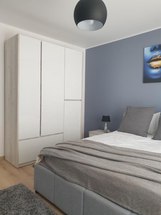 Qualis Apartament Brassó Kültér fotó