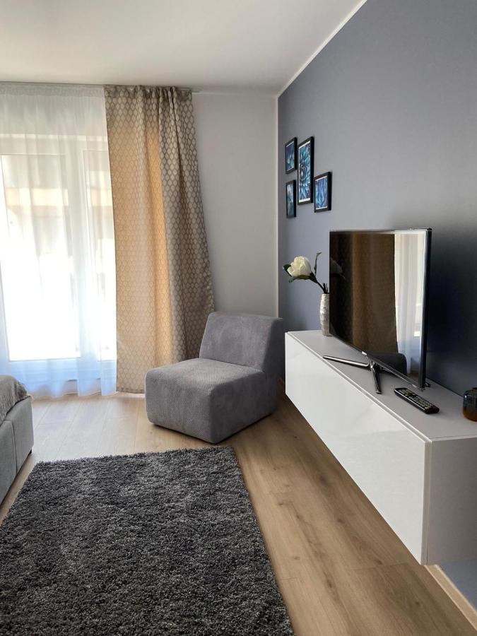 Qualis Apartament Brassó Kültér fotó