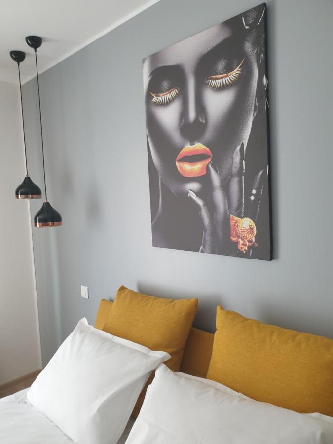 Qualis Apartament Brassó Kültér fotó
