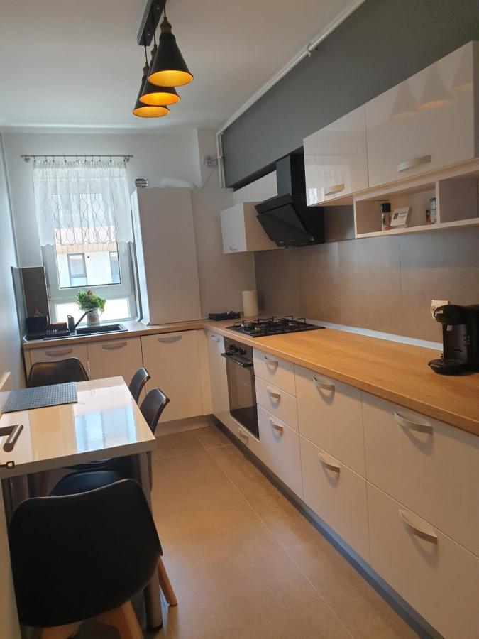 Qualis Apartament Brassó Kültér fotó